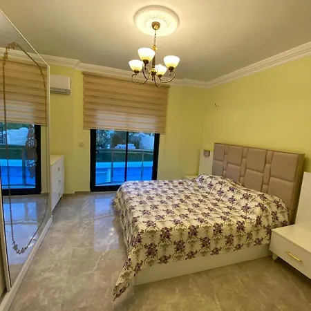 - Luxux - Rooftop - Terrasse - Whirlpool - Pool Villa *