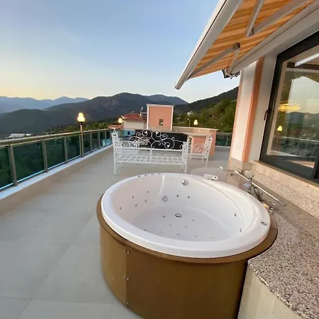 - Luxux - Rooftop - Terrasse - Whirlpool - Pool Villa *