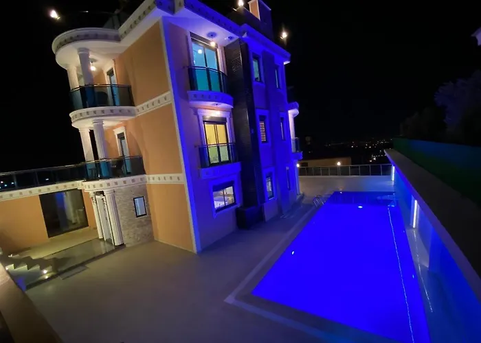 - Luxux - Rooftop - Terrasse - Whirlpool - Pool Αλάνια