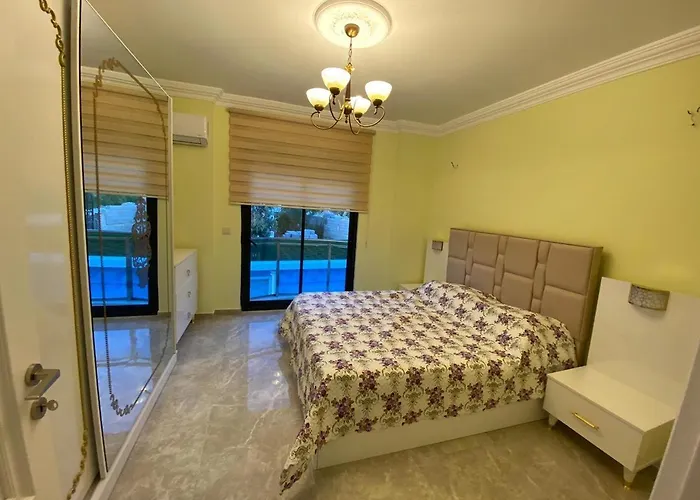 - Luxux - Rooftop - Terrasse - Whirlpool - Pool Villa *